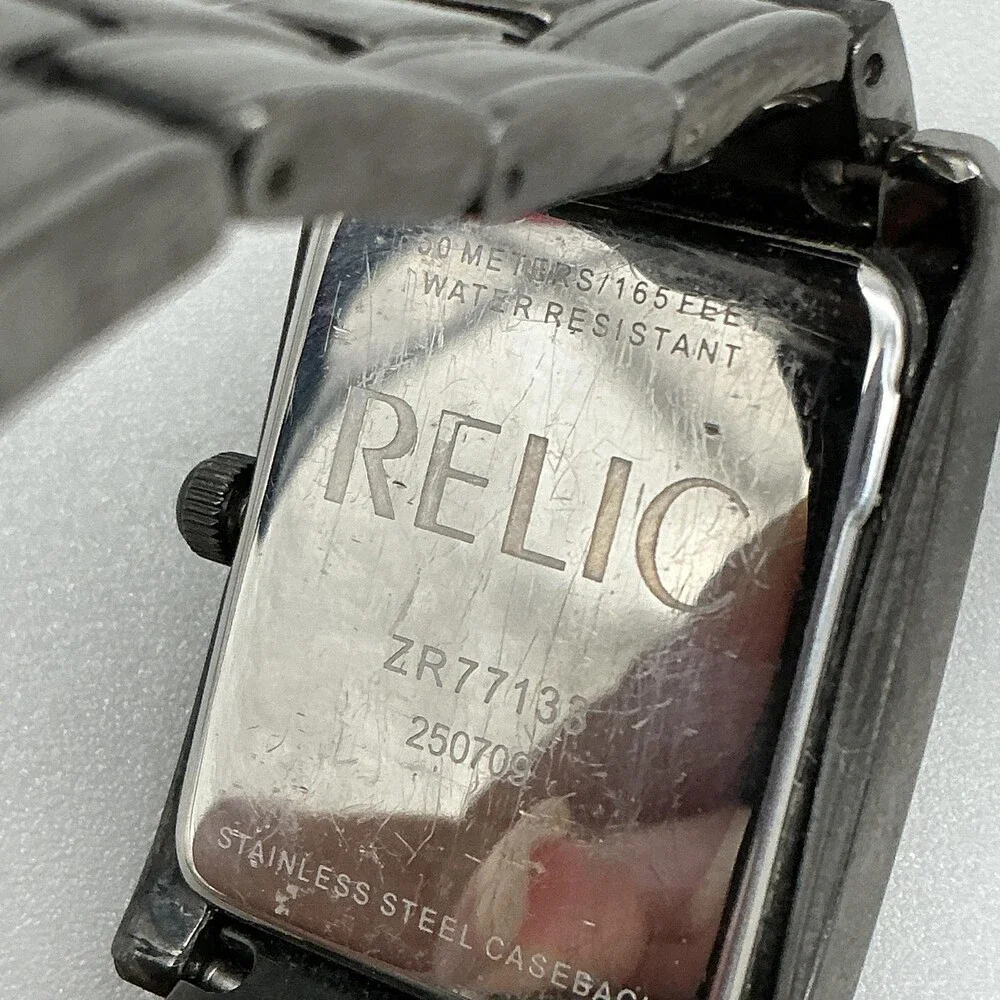 Relic Mens Watch 31mm Black Dial Gunmetal Silver Tone ZR77133 New Battery 7